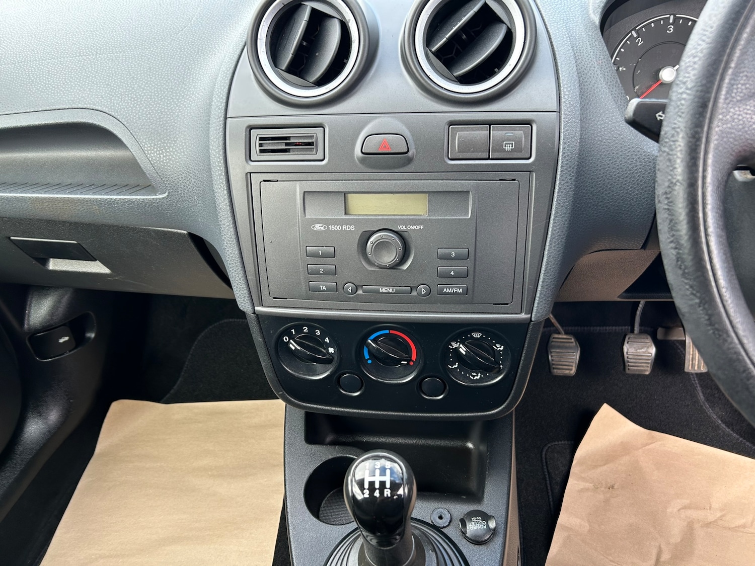 Used Ford Fiesta 2008 for sale - 76980010: Photo 17