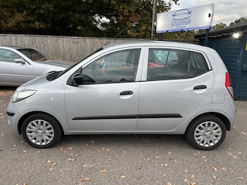 Used Hyundai i10 2010 for sale - 76232336: Photo