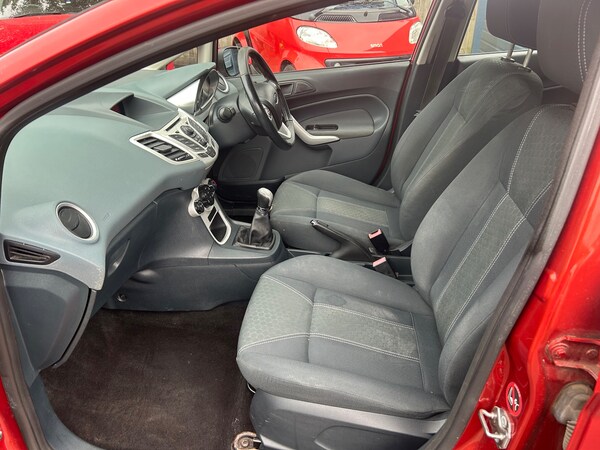 Used Ford Fiesta 2010 for sale - 75582343: Photo 14