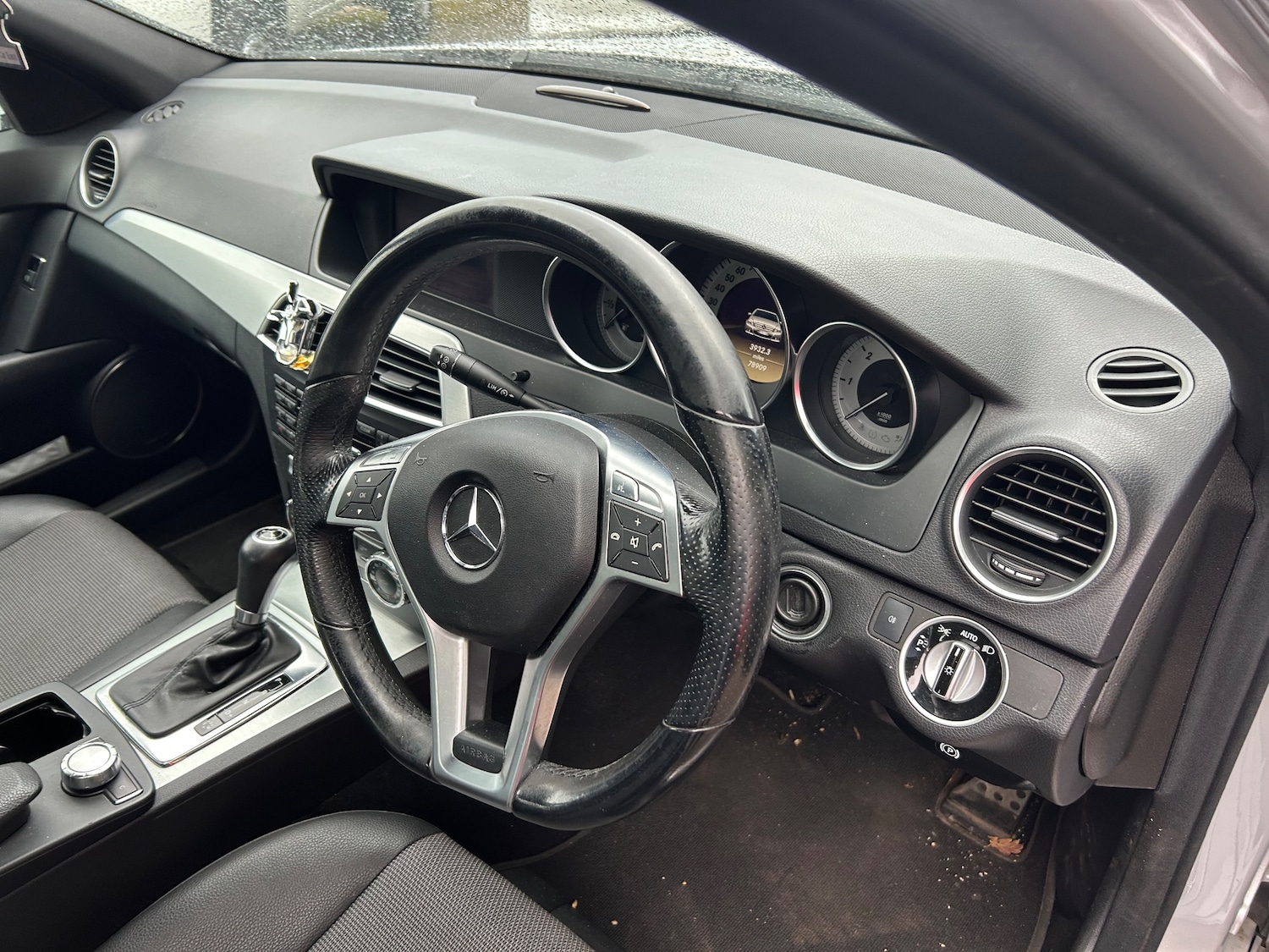 Used Mercedes-Benz C Class 2011 for sale - 76373349: Photo 10