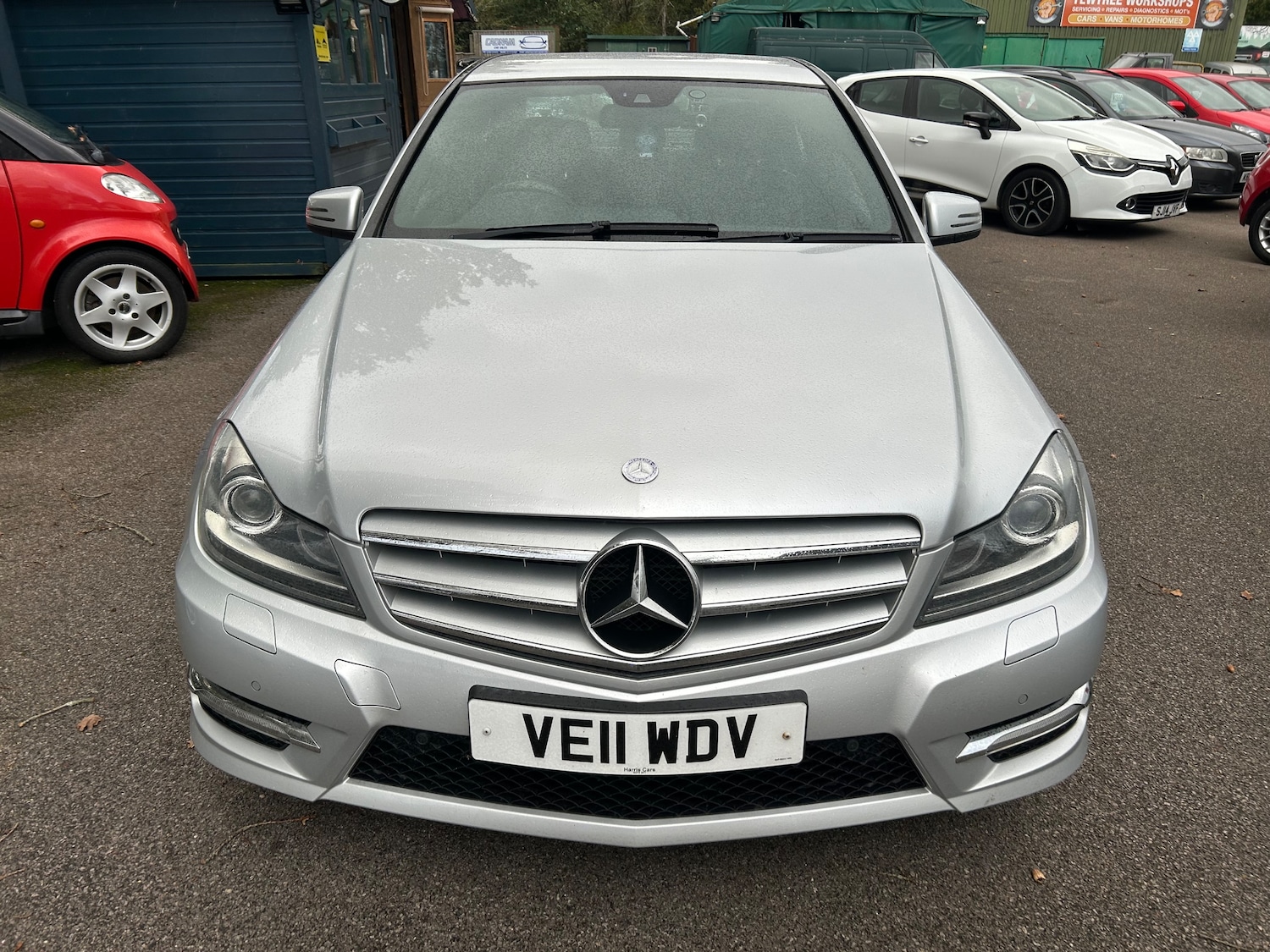 Used Mercedes-Benz C Class 2011 for sale - 76373349: Photo 2