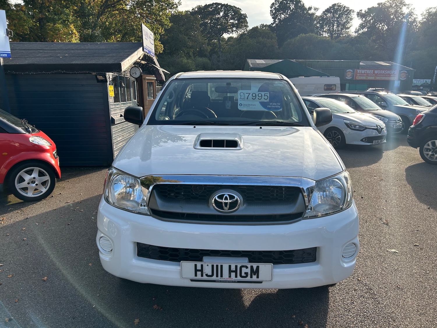 Used Toyota Hilux 2011 for sale - 76554420: Photo 2