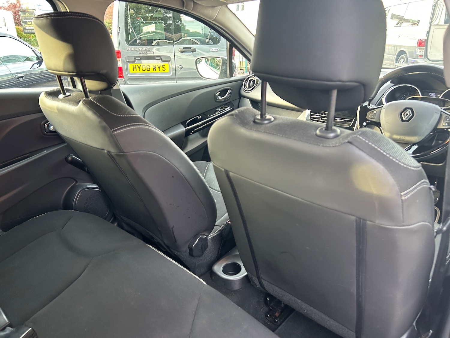 Used Renault Clio 2014 for sale - 76077161: Photo 16