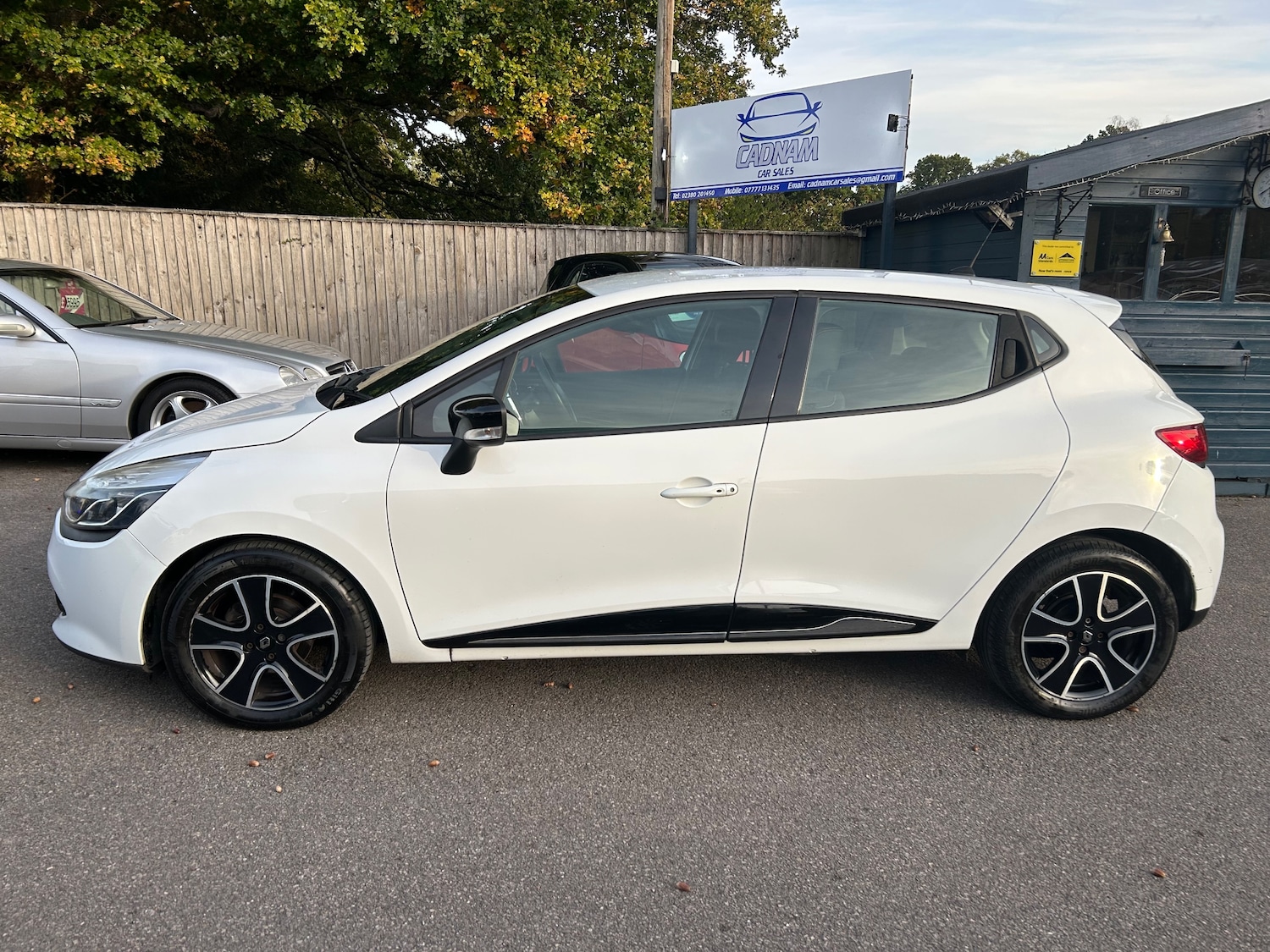 Used Renault Clio 2014 for sale - 76077161: Photo 4