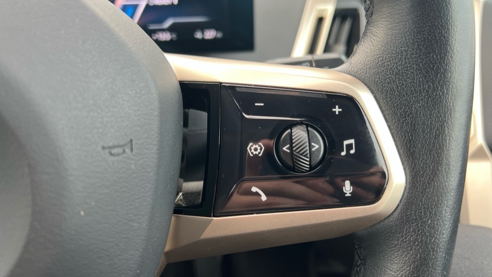 Used BMW iX 2022 for sale - 76086764: Photo 18