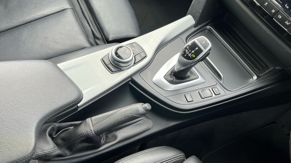 Used BMW 3 Series 2017 for sale - 76630169: Photo 10