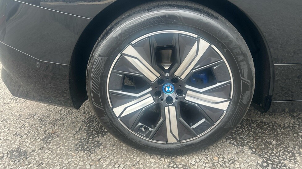 Used BMW iX 2025 for sale - 76760710: Photo 27