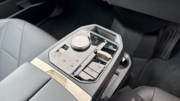 Used BMW iX 2022 for sale - 76062365: Photo 10
