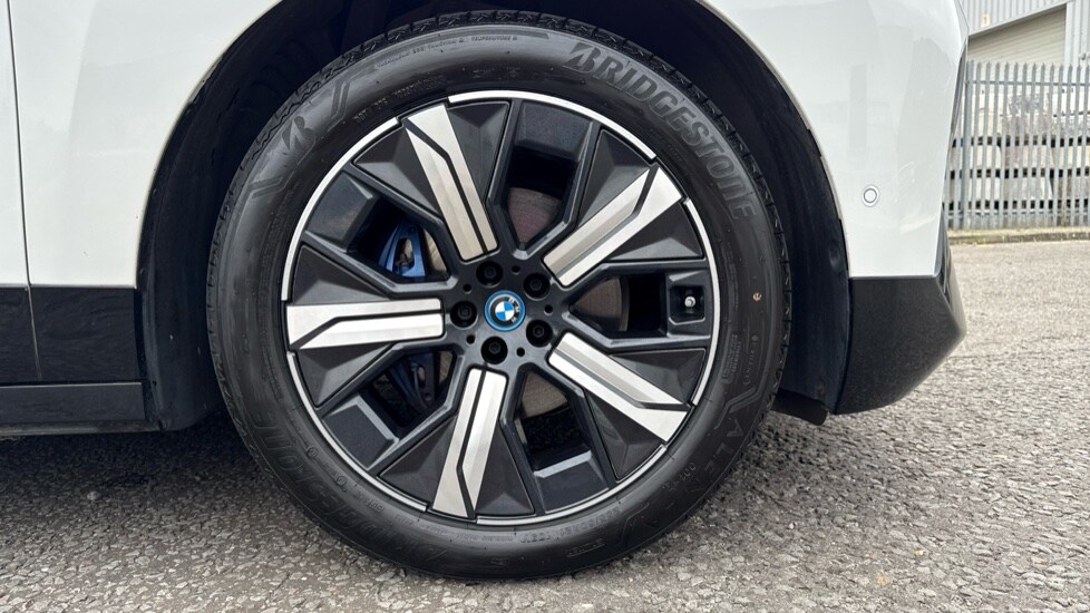 Used BMW iX 2022 for sale - 76062365: Photo 14