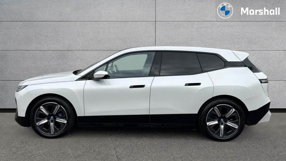 Used BMW iX 2022 for sale - 76062365: Photo 24