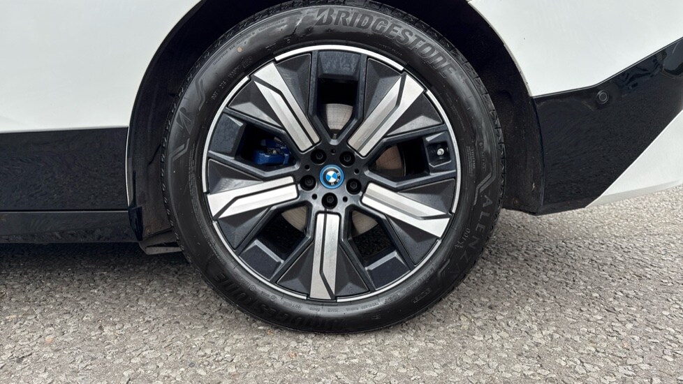 Used BMW iX 2022 for sale - 76062365: Photo 26