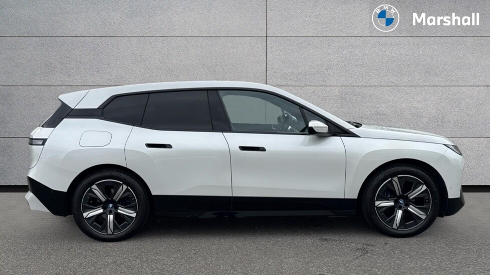 Used BMW iX 2022 for sale - 76062365: Photo 3