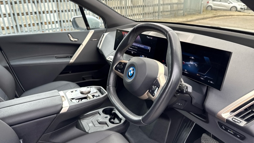 Used BMW iX 2022 for sale - 76062365: Photo 6