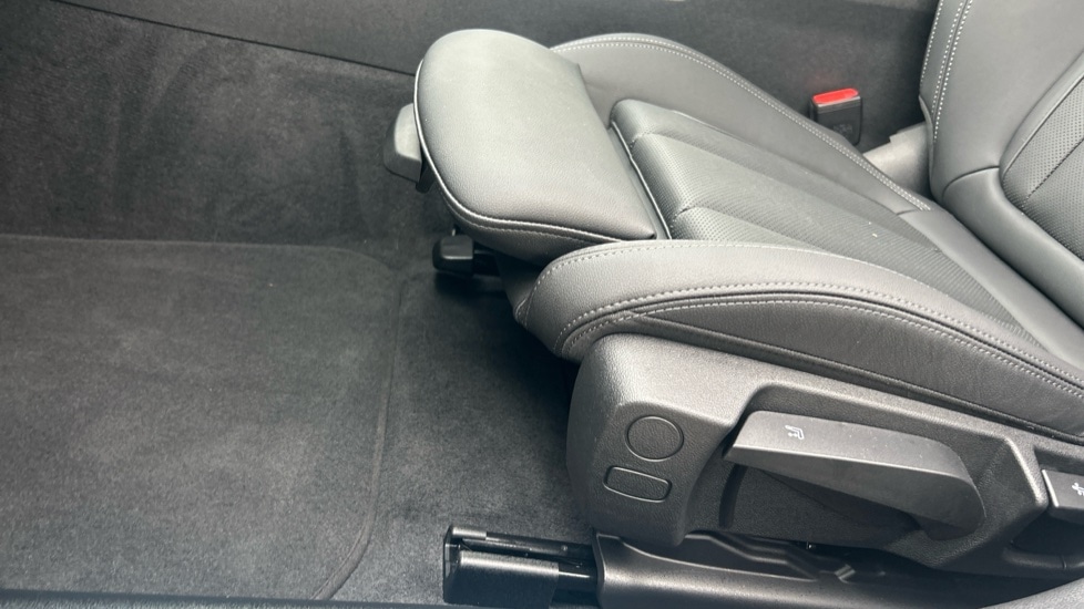 Used BMW i4 2025 for sale - 76660758: Photo 35