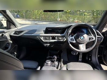 Used BMW 2 Series 2022 for sale - 75751338: Photo