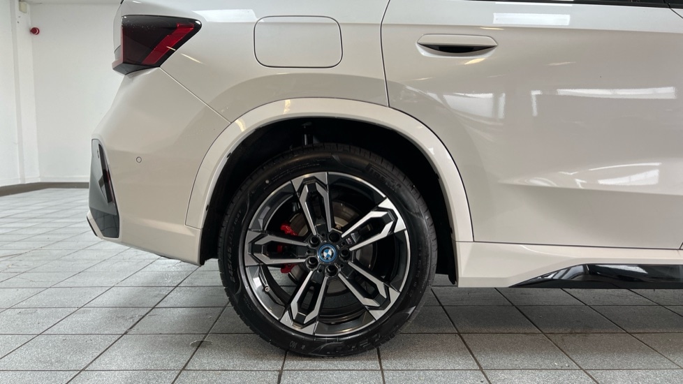 Used BMW iX1 2025 for sale - 76328031: Photo 27