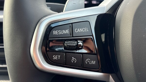Used BMW 3 Series 2025 for sale - 76140453: Photo 17