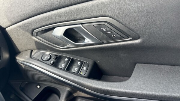 Used BMW 3 Series 2025 for sale - 76140453: Photo 36
