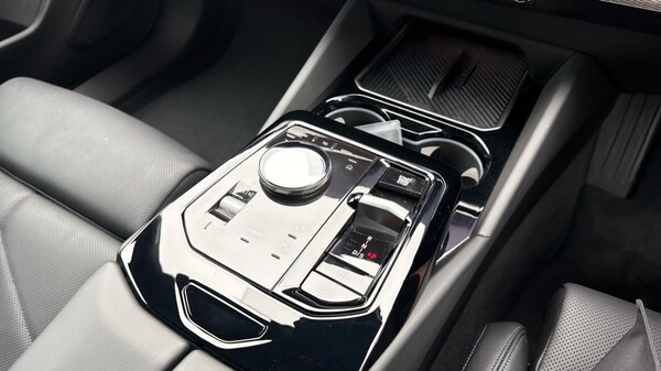 Used BMW 5 Series 2025 for sale - 76086708: Photo 10