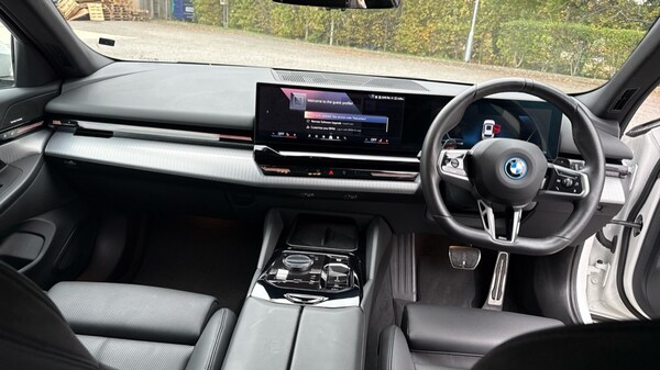 Used BMW 5 Series 2025 for sale - 76086708: Photo 4