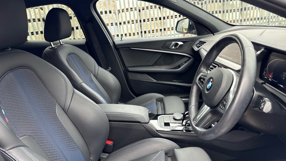 Used BMW 1 Series 2023 for sale - 76100037: Photo 11