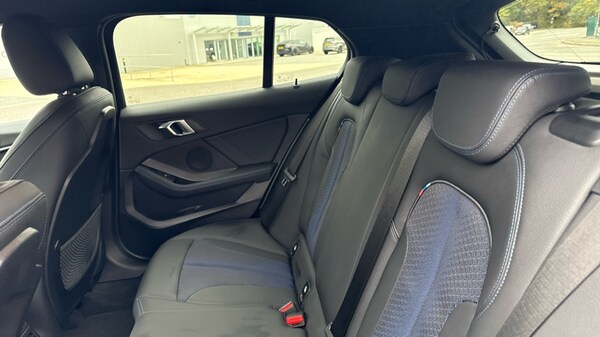 Used BMW 1 Series 2023 for sale - 76100037: Photo 12