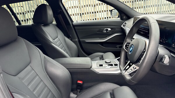 Used BMW 3 Series 2025 for sale - 76233914: Photo 11