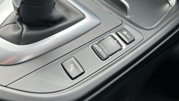 Used BMW 3 Series 2017 for sale - 76008087: Photo 19