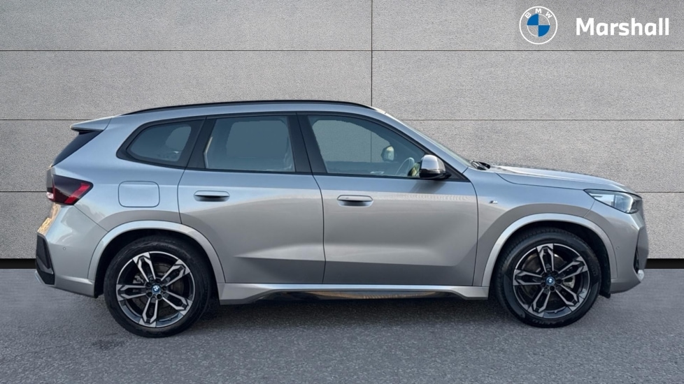 Used BMW iX1 2023 for sale - 76404788: Photo 3