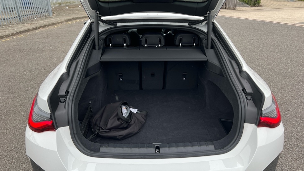 Used BMW i4 2024 for sale - 76501323: Photo 13