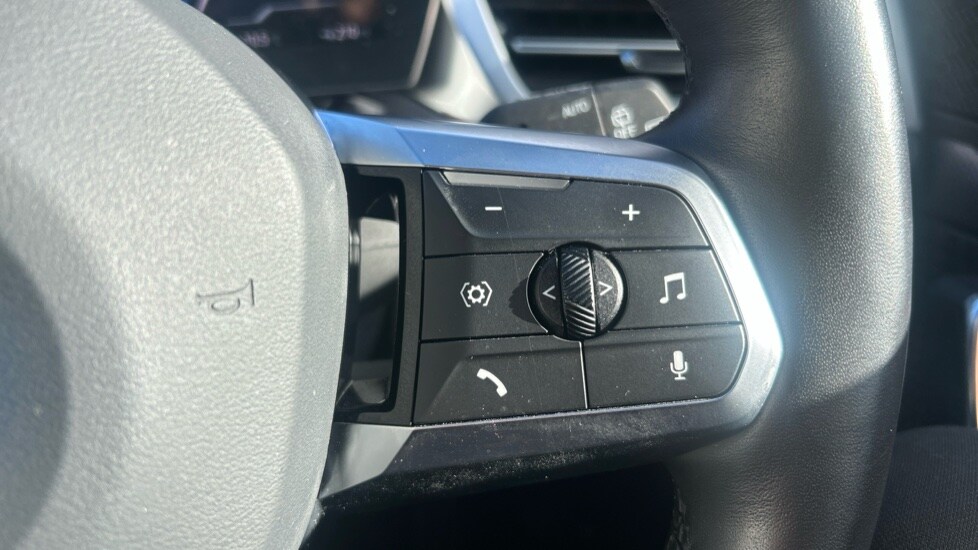 Used BMW iX1 2023 for sale - 76404808: Photo 18