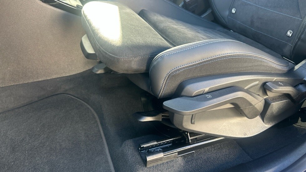 Used BMW iX1 2023 for sale - 76404808: Photo 35