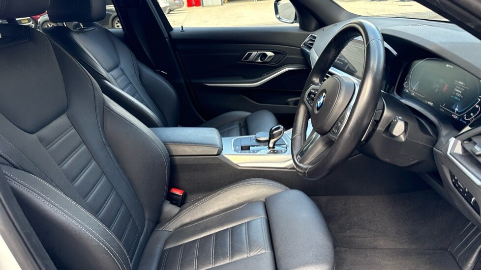 Used BMW 3 Series 2021 for sale - 76015269: Photo 11