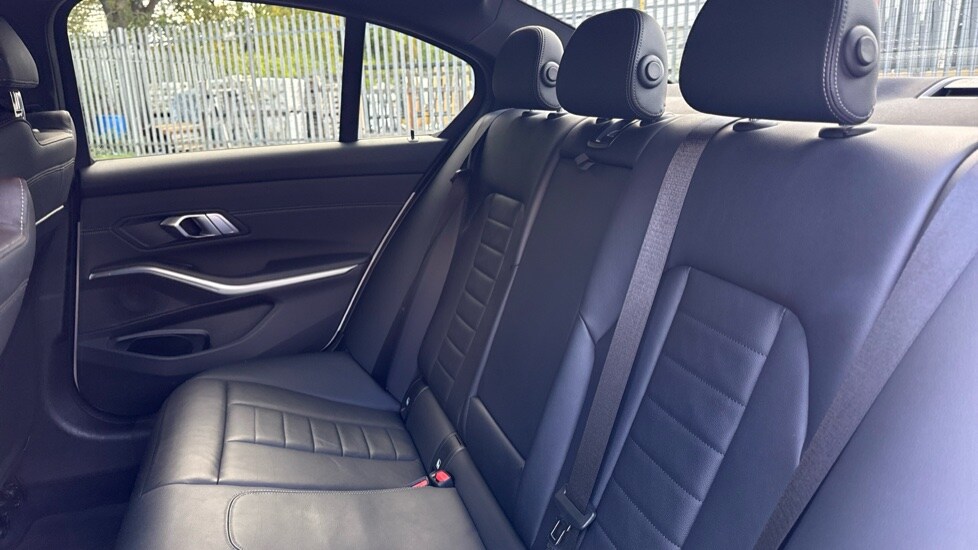 Used BMW 3 Series 2021 for sale - 76015269: Photo 12