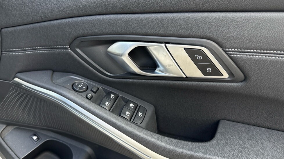 Used BMW 3 Series 2021 for sale - 76015269: Photo 36