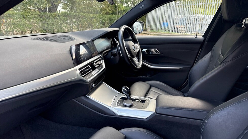 Used BMW 3 Series 2021 for sale - 76015269: Photo 7