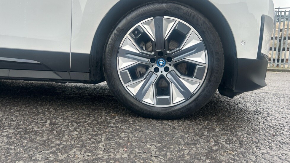 Used BMW iX 2022 for sale - 76773169: Photo 14