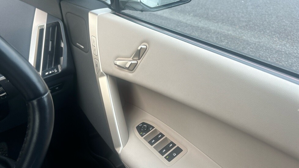 Used BMW iX 2022 for sale - 76773169: Photo 36