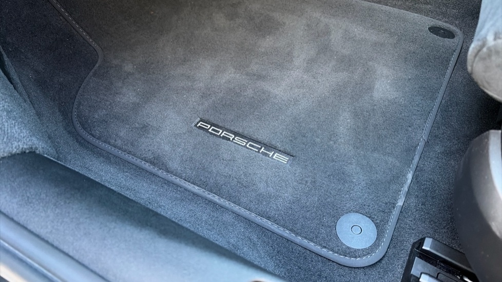 Used Porsche 911 2022 for sale - 76773107: Photo 50