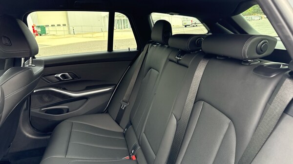 Used BMW 3 Series 2025 for sale - 76044298: Photo 12