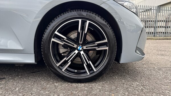 Used BMW 3 Series 2025 for sale - 76044298: Photo 14