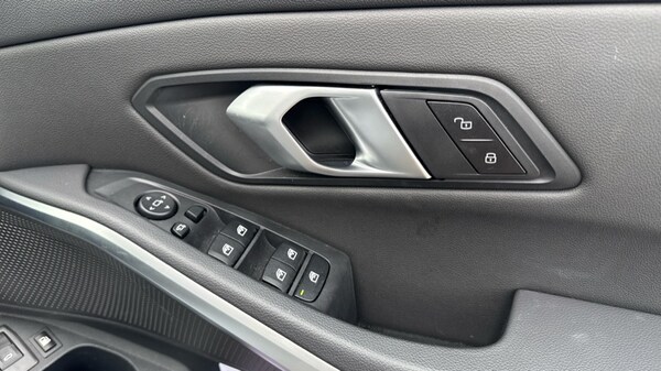 Used BMW 3 Series 2025 for sale - 76044298: Photo 36