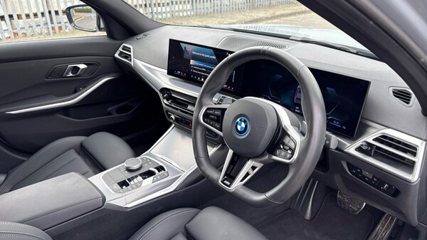 Used BMW 3 Series 2025 for sale - 76044298: Photo 6