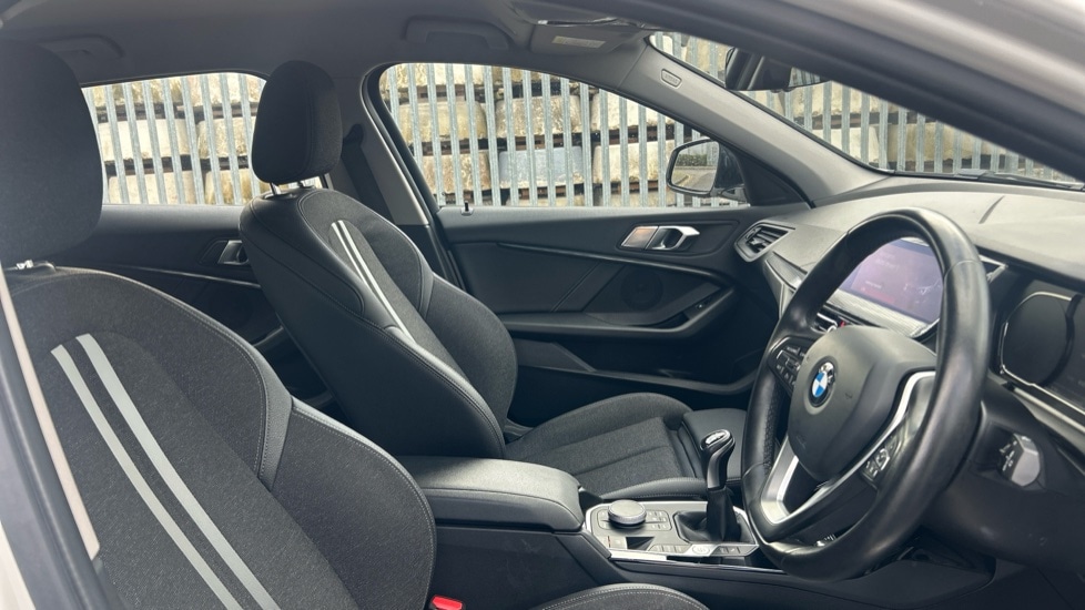 Used BMW 1 Series 2025 for sale - 76722117: Photo 11