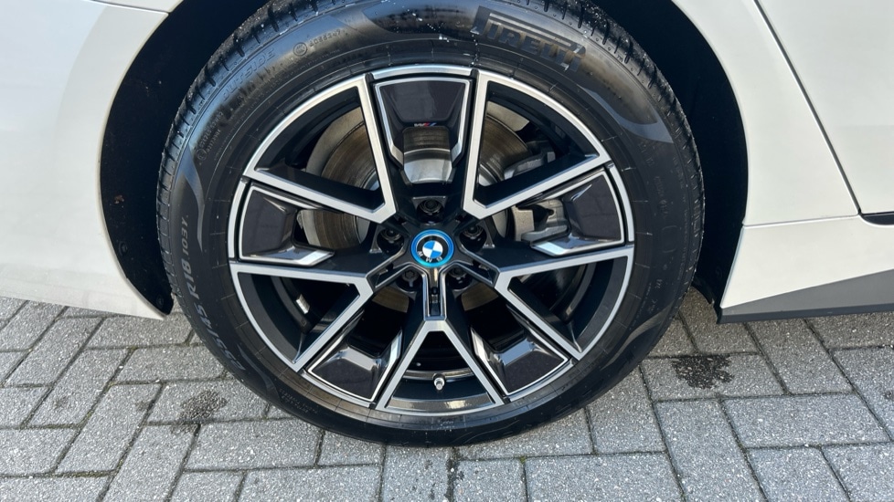 Used BMW i4 2025 for sale - 76660768: Photo 27