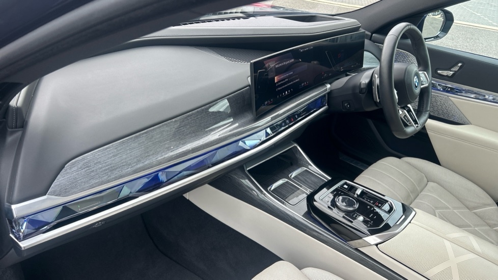 Used BMW 7 Series 2025 for sale - 76338815: Photo 7