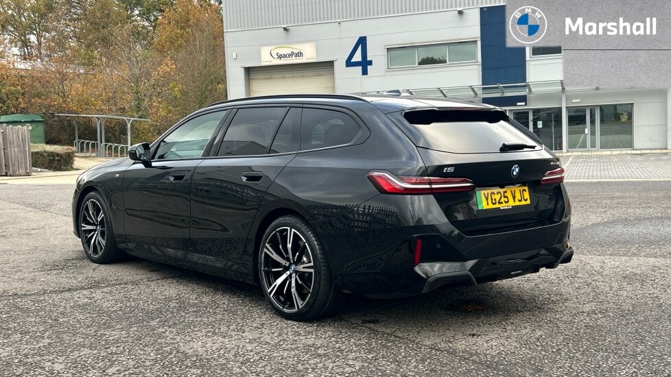 Used BMW i5 2025 for sale - 76501452: Photo 2