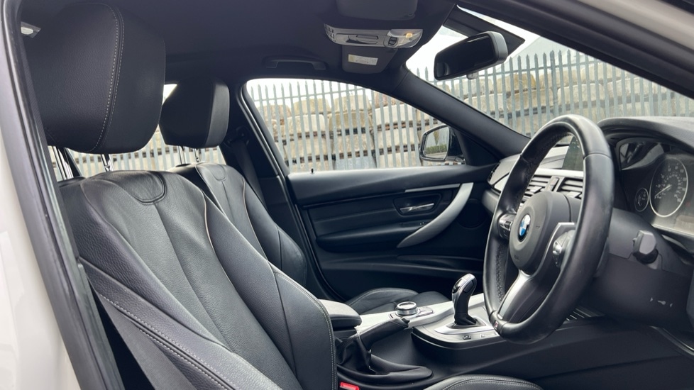 Used BMW 3 Series 2017 for sale - 76977658: Photo 11