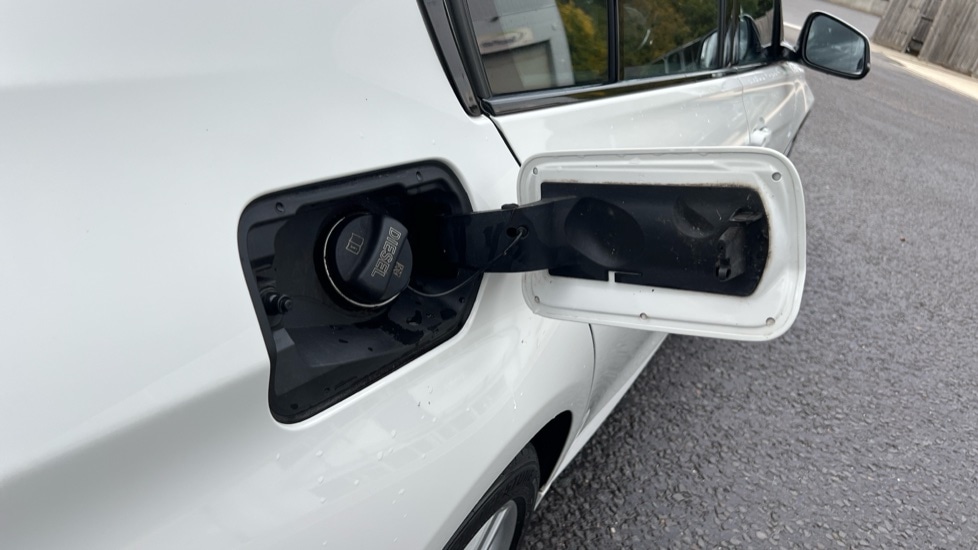 Used BMW 3 Series 2017 for sale - 76977658: Photo 39