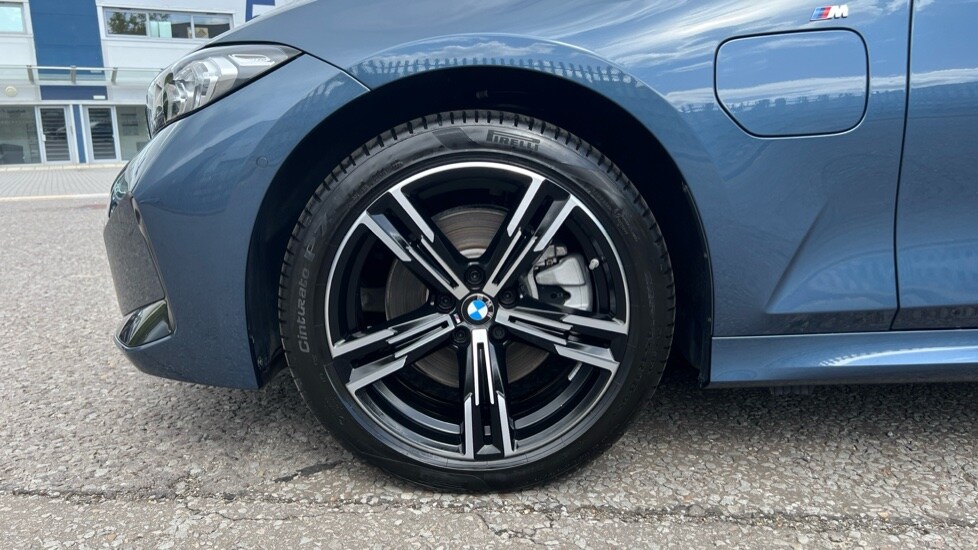 Used BMW 3 Series 2024 for sale - 75783856: Photo 25